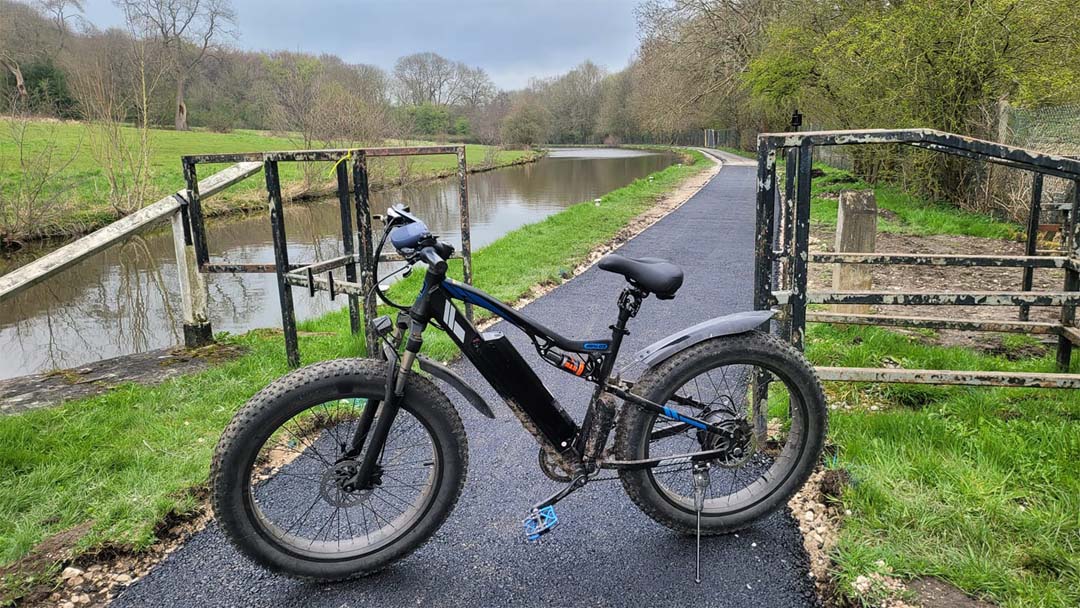 Praktické tipy na čistenie brzdových doštičiek elektrobicyklov