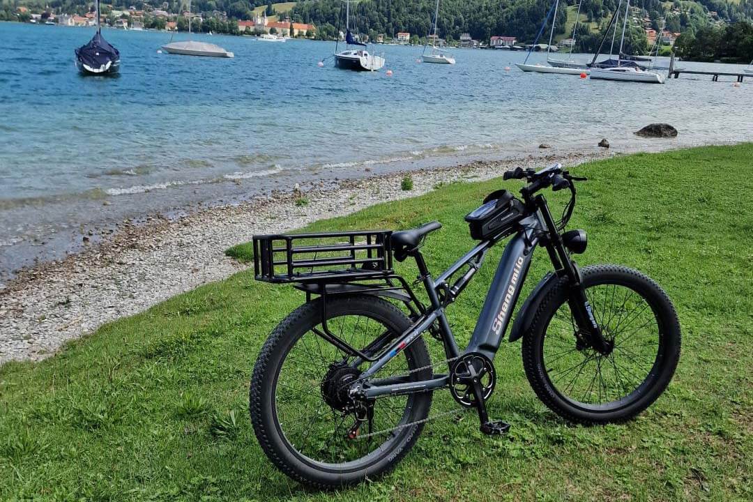 Exploring the Differences: E-bikes vs. E-scooters for Commuting